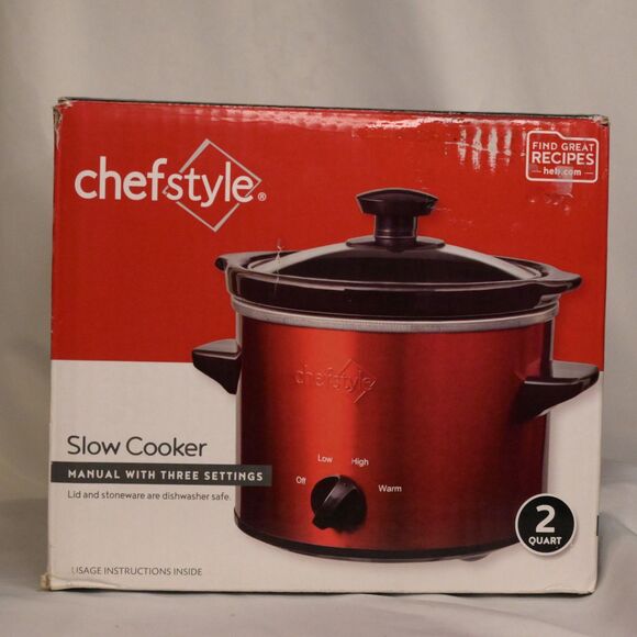 NIB ChefStyle Red Black 2 QT Manual With Three Settings Slow Cooker - Picture 1 of 4
